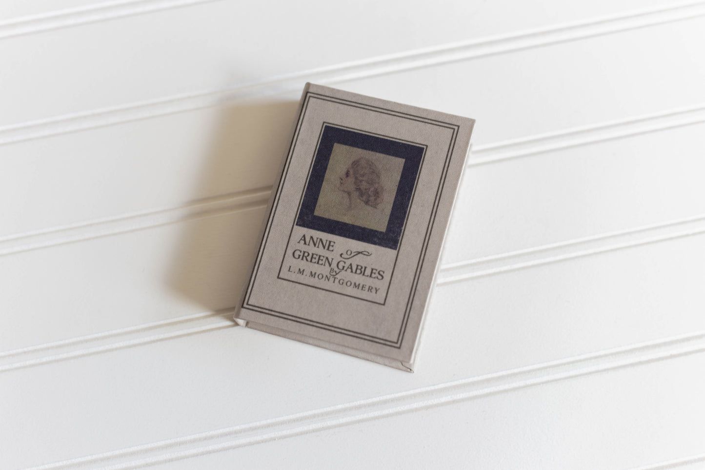 Anne Of Green Gables Miniature Book Wallet